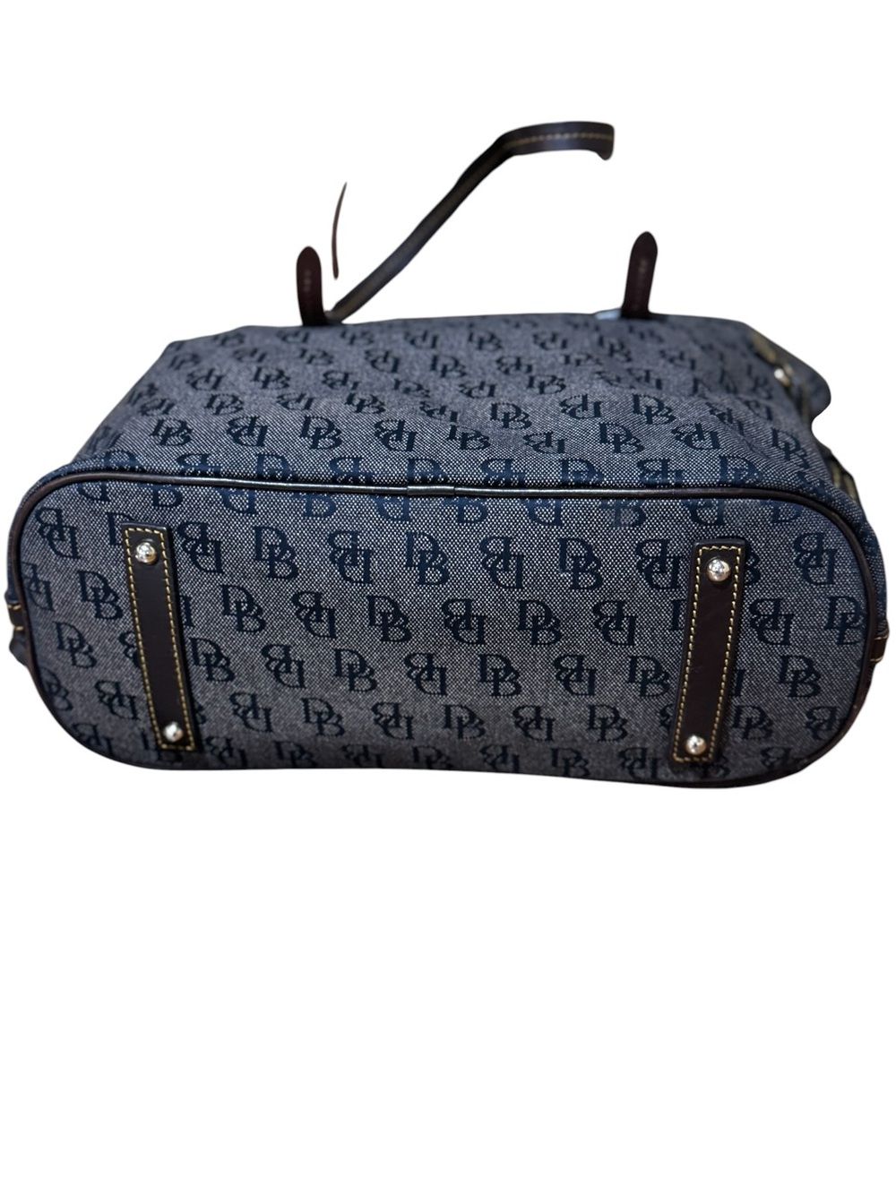 Dooney & Bourke Vintage
Monogram Tassel Shoulder Bag with COA & dusty - EUC - Picture 6 of 14